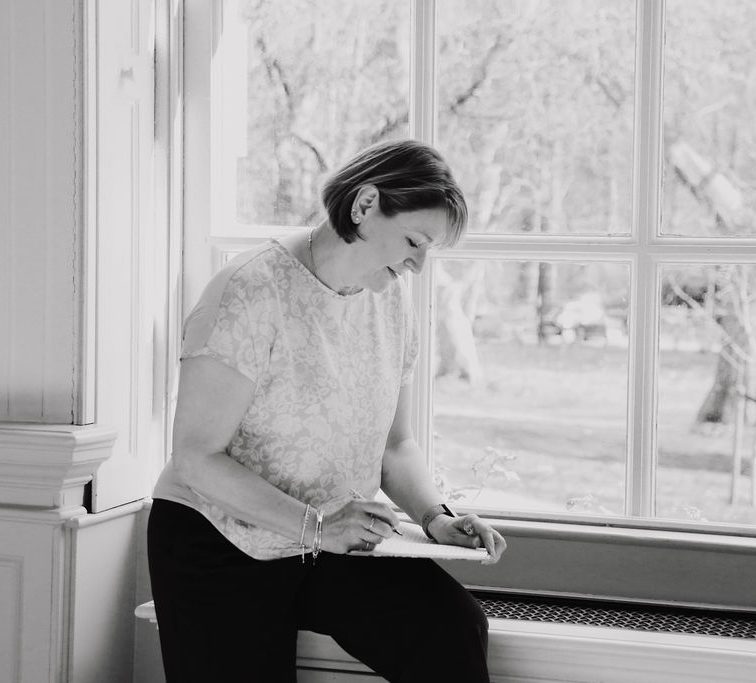 Fi Humphries, therapeutic writing practitioner